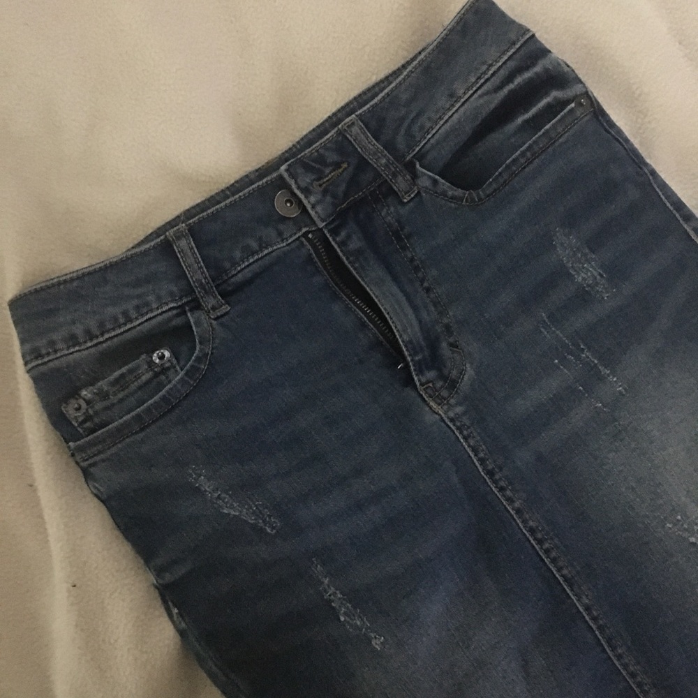 Embroidered distress jean skirt